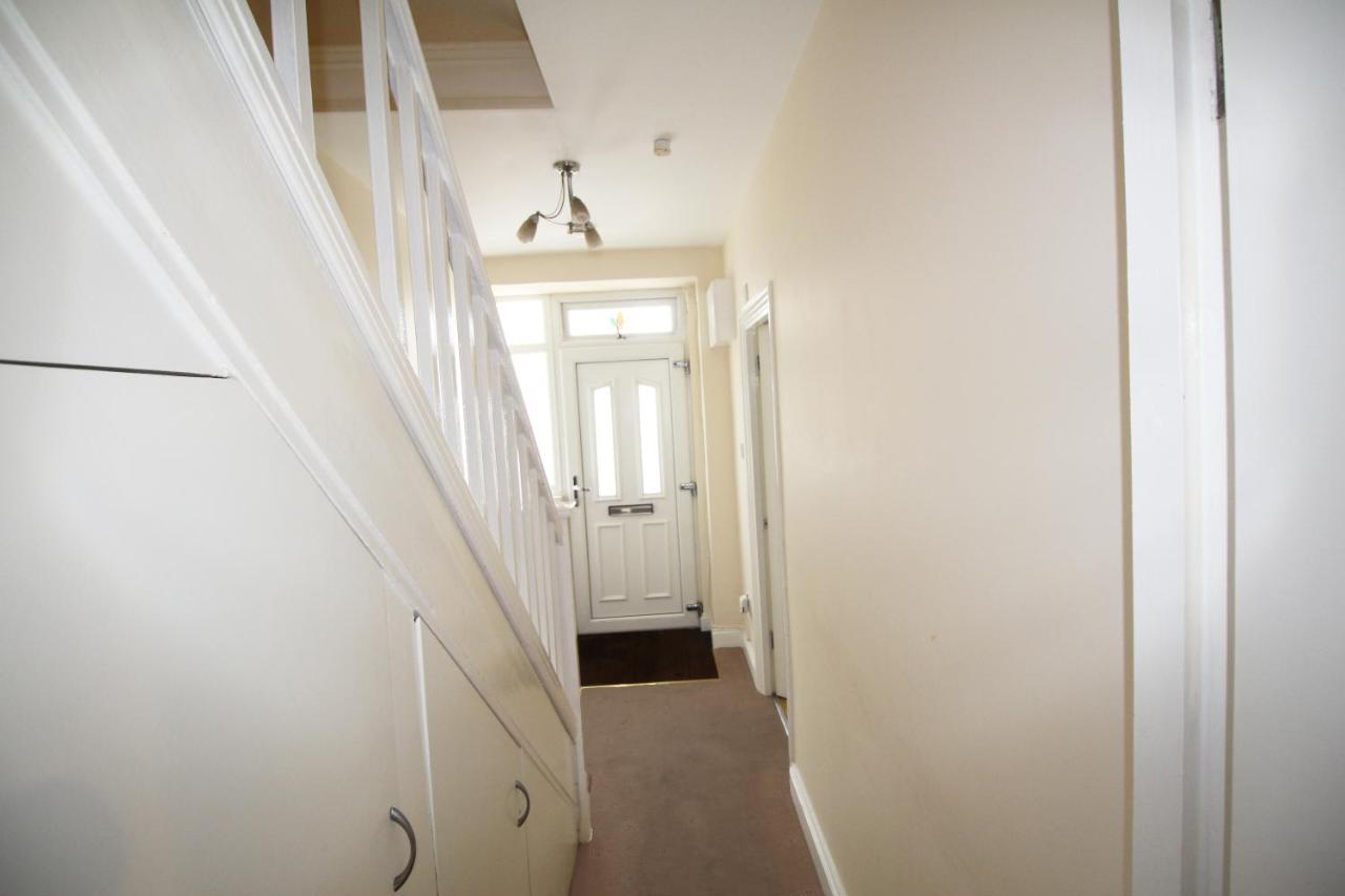 Flexistay Tooting Studios London Bagian luar foto
